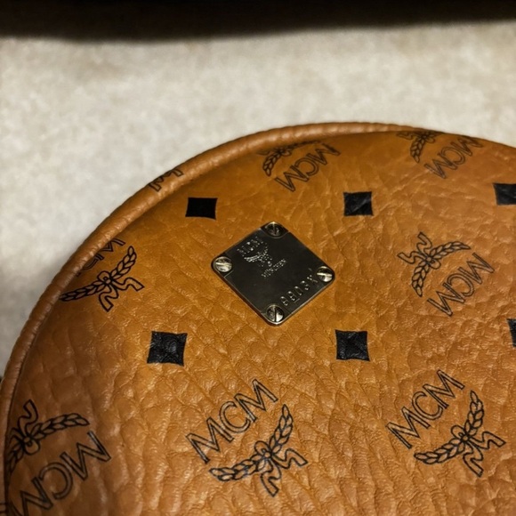 mcm backpack - Picture 5 of 9